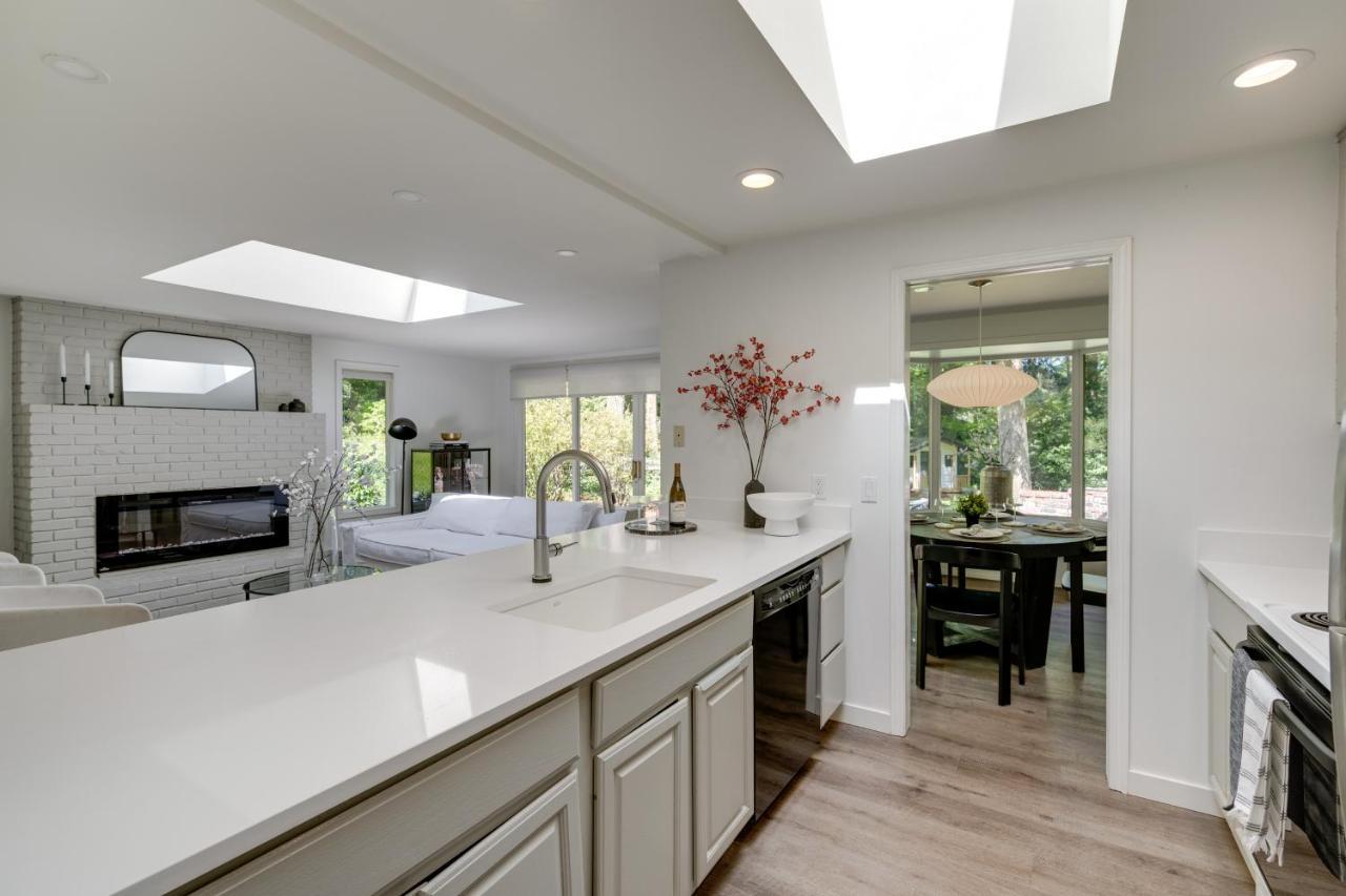 Modern Home 3 Miles To Woodinville Wine Country! Exterior photo