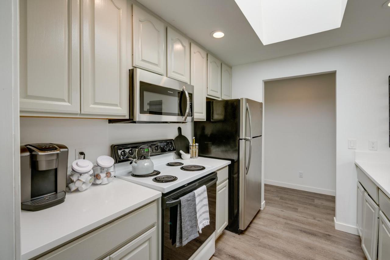 Modern Home 3 Miles To Woodinville Wine Country! Exterior photo